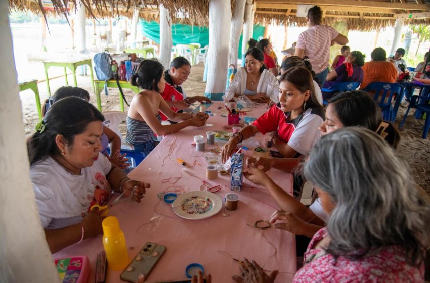  Concluyen 76 mujeres el taller artesanal “Aprendiendo y Emprendiendo” en Coatzacoalcos