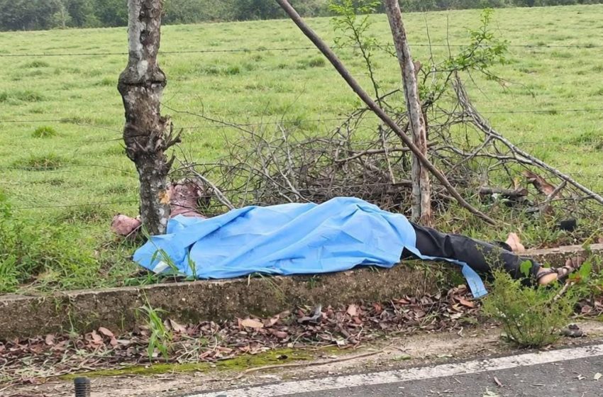  Fallece motociclista tras accidente en la zona rural de Minatitlán