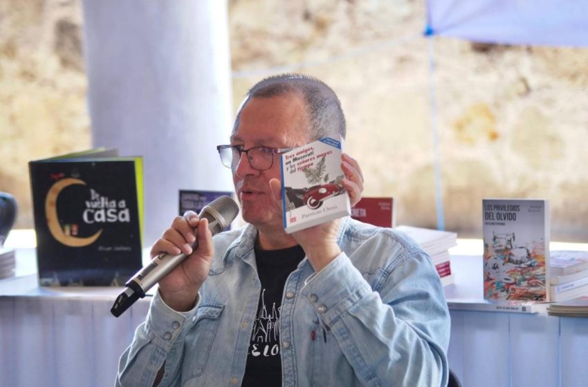  Claudia Sandoval, José Luis Zárate y Patricio Ortiz compartirán sus obras en la Feria del Libro “Coatzacoalcos Lee” 2026.